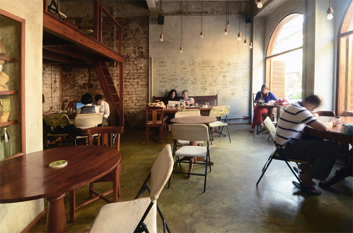 Thiết kế không gian cafe phong cách bê tông thô độc đáo