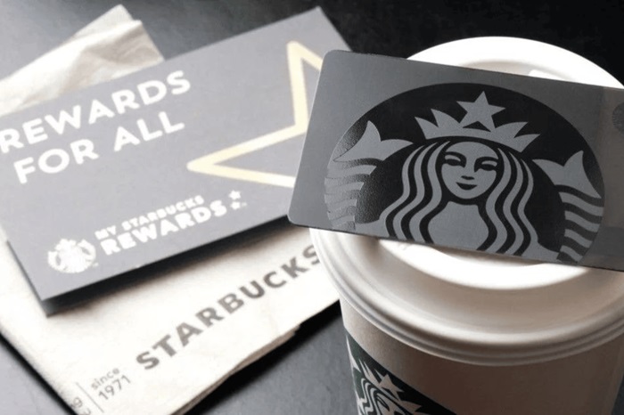 Starbucks không thanh toán tiền mặt