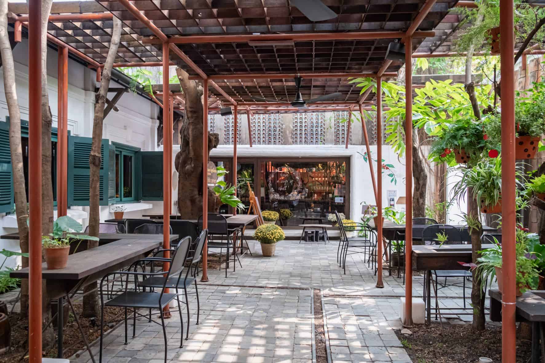 Vật liệu cho quán cafe ngoài trời bền