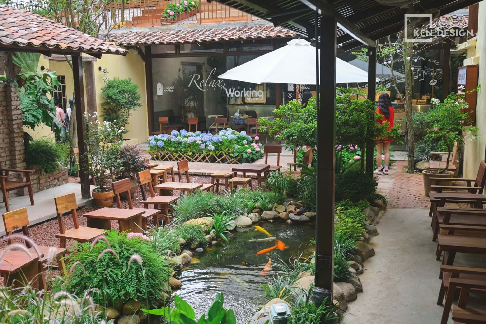 phân khu trong quán cafe sân vườn